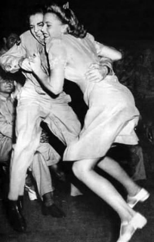 1940s swing dance fashion