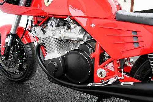 moto-f11.jpg