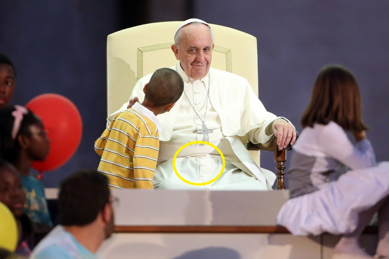 pope-f11.jpg